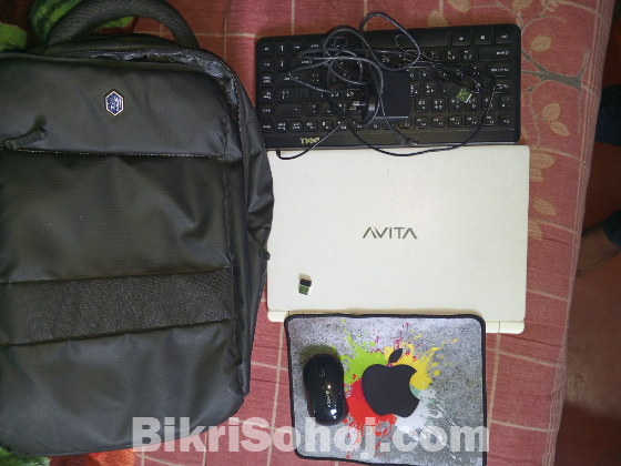 AVITA 4 GB 128 GB SSD